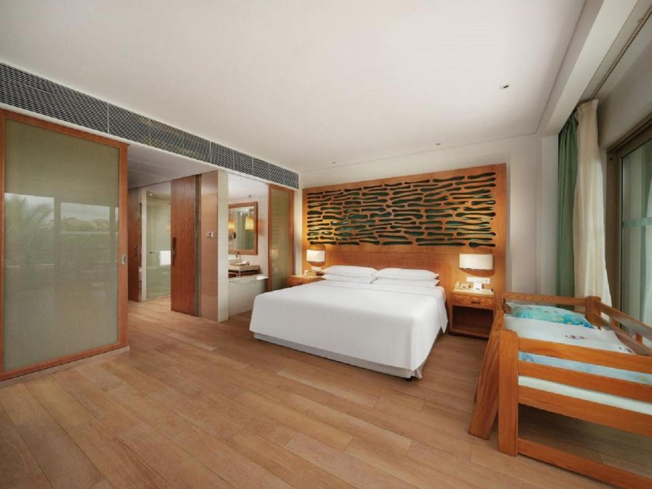 Sheraton Sanya Haitang Bay Resort Exterior photo